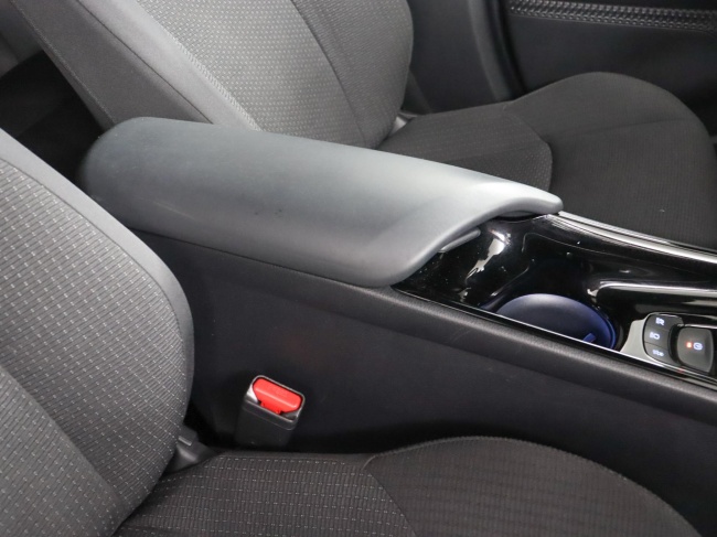 Toyota C-HR - 1.8 Hybrid Business Intro