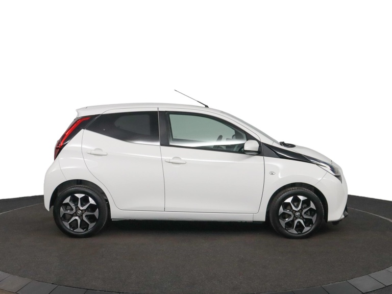 Toyota Aygo - 1.0 VVT-i x-joy 13