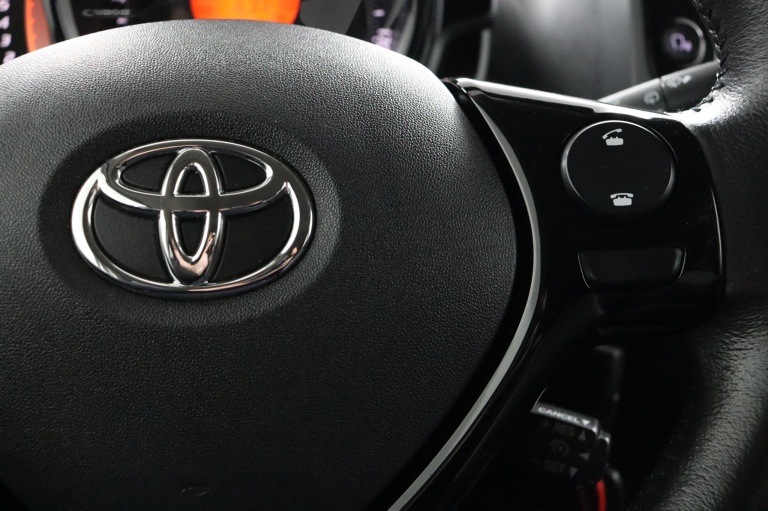 Toyota Aygo - 1.0 VVT-i x-joy 21