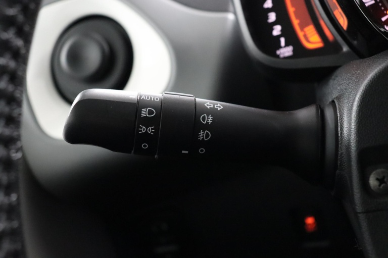 Toyota Aygo - 1.0 VVT-i x-joy 29