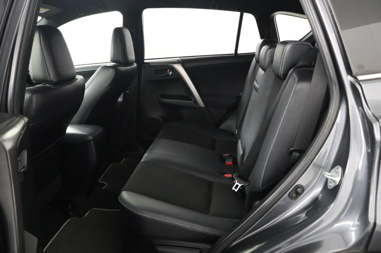 Toyota RAV4 - 2.5 Hybrid Style 18