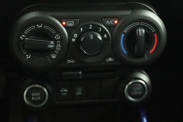 Suzuki Ignis - 1.2 Smart Hybrid Select 7