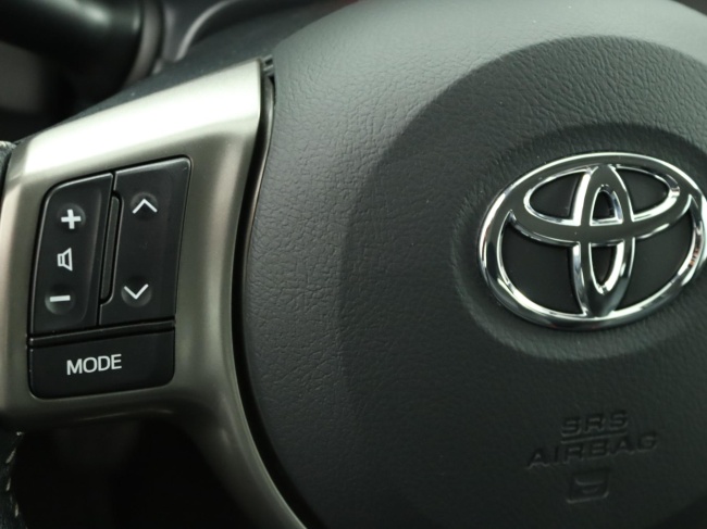 Toyota Yaris - 1.3 VVT-i Aspiration