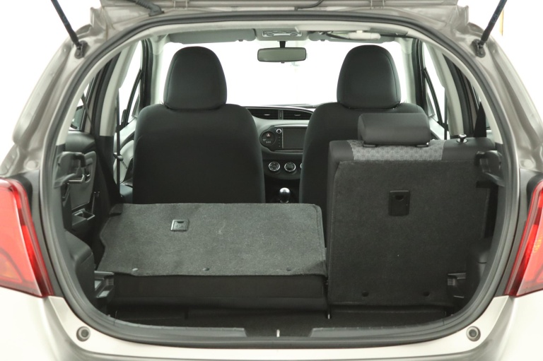 Toyota Yaris - 1.3 VVT-i Aspiration 24