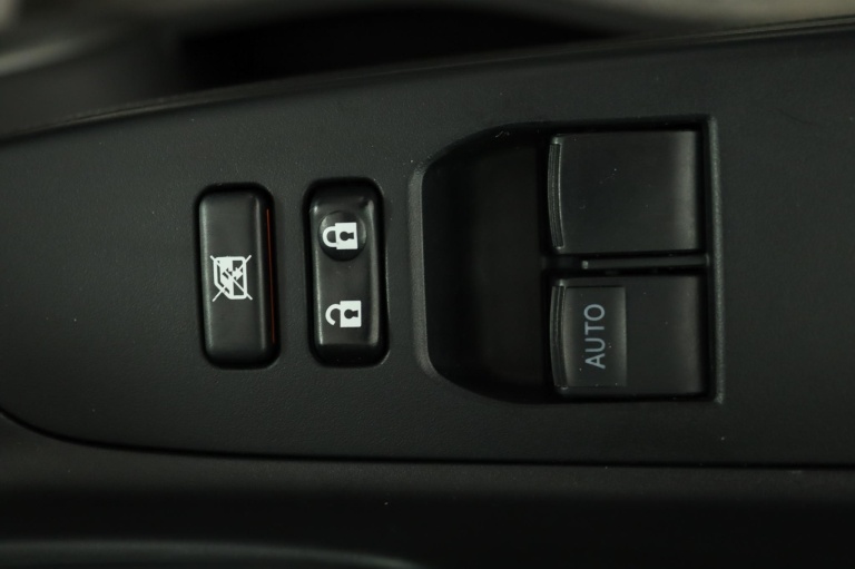 Toyota Yaris - 1.3 VVT-i Aspiration 28