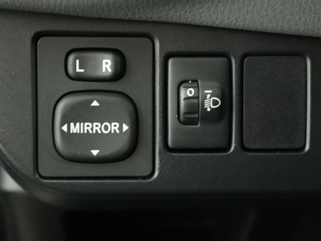 Toyota Yaris - 1.3 VVT-i Aspiration