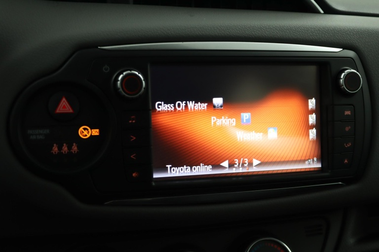 Toyota Yaris - 1.3 VVT-i Aspiration 56