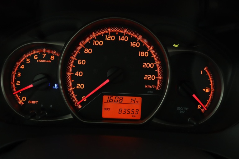 Toyota Yaris - 1.3 VVT-i Aspiration 6