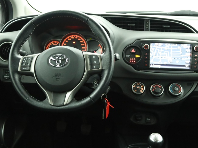 Toyota Yaris - 1.3 VVT-i Aspiration