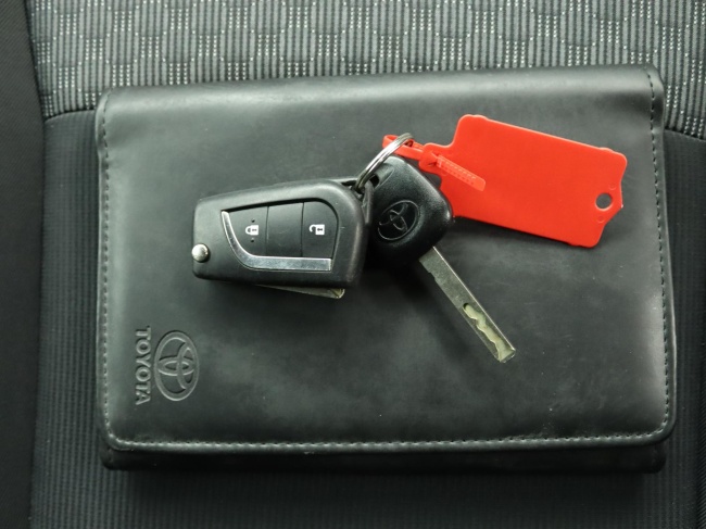 Toyota Yaris - 1.3 VVT-i Aspiration