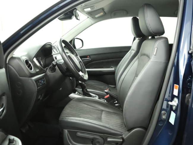Suzuki Vitara - 1.5 Hybrid Style Rhino Edition