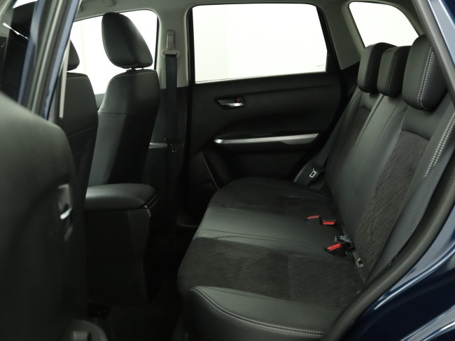 Suzuki Vitara - 1.5 Hybrid Style Rhino Edition