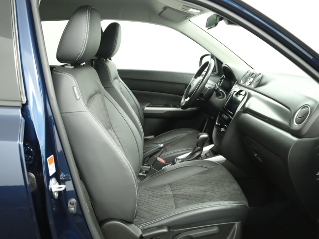 Suzuki Vitara - 1.5 Hybrid Style Rhino Edition