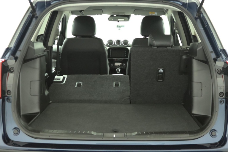 Suzuki Vitara - 1.5 Hybrid Style Rhino Edition 25