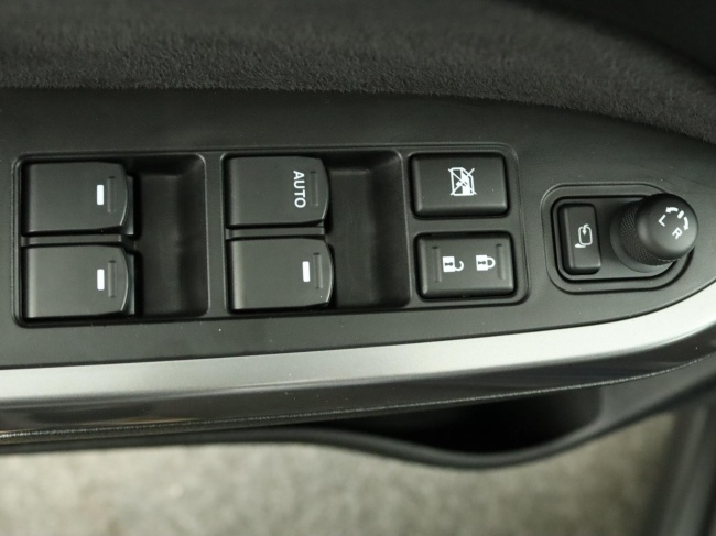 Suzuki Vitara - 1.5 Hybrid Style Rhino Edition