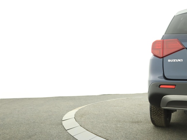 Suzuki Vitara - 1.5 Hybrid Style Rhino Edition