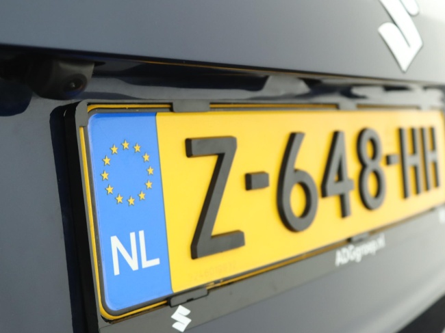 Suzuki Vitara - 1.5 Hybrid Style Rhino Edition