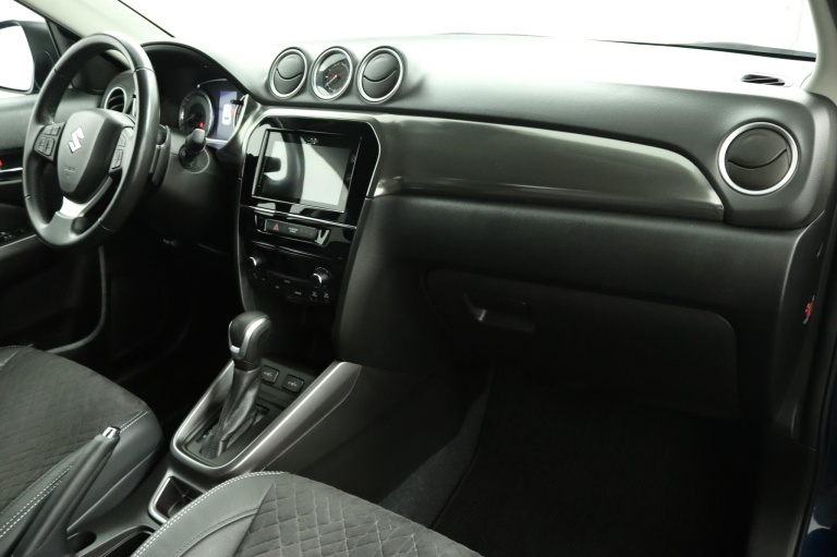 Suzuki Vitara - 1.5 Hybrid Style Rhino Edition 43