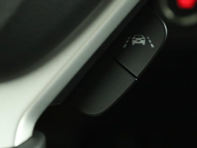 Suzuki Vitara - 1.5 Hybrid Style Rhino Edition