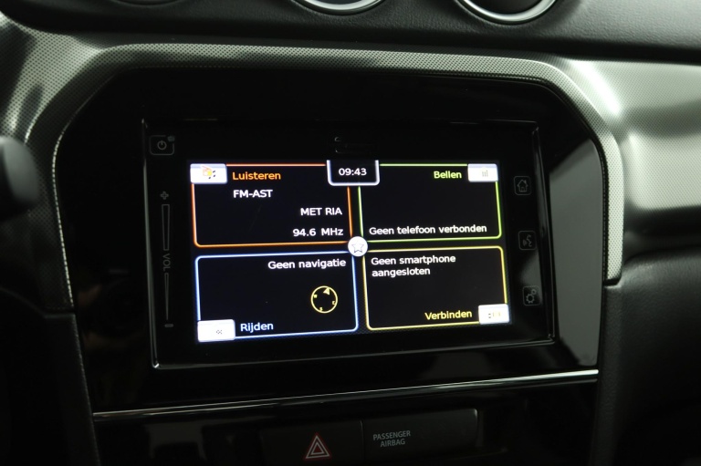 Suzuki Vitara - 1.5 Hybrid Style Rhino Edition 57