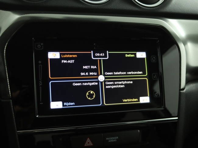 Suzuki Vitara - 1.5 Hybrid Style Rhino Edition