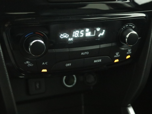 Suzuki Vitara - 1.5 Hybrid Style Rhino Edition