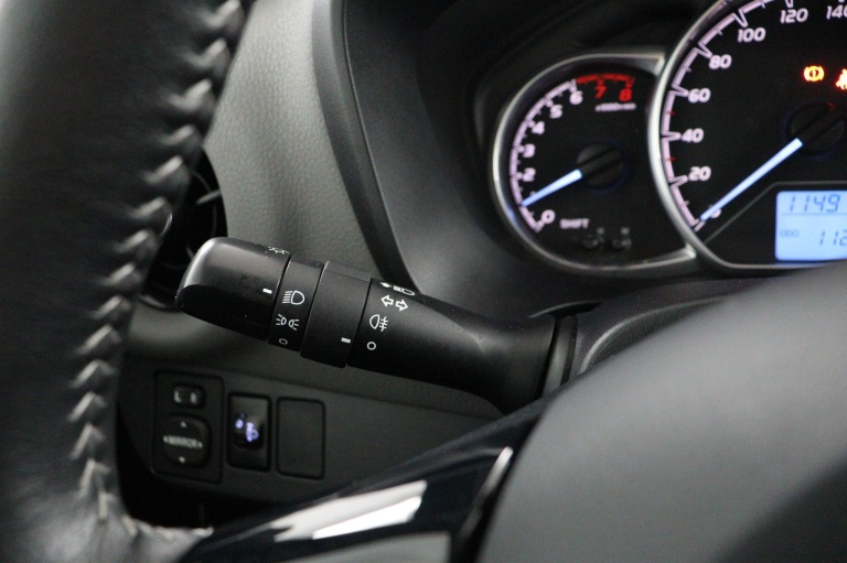 Toyota Yaris - 1.0 VVT-i Comfort 31