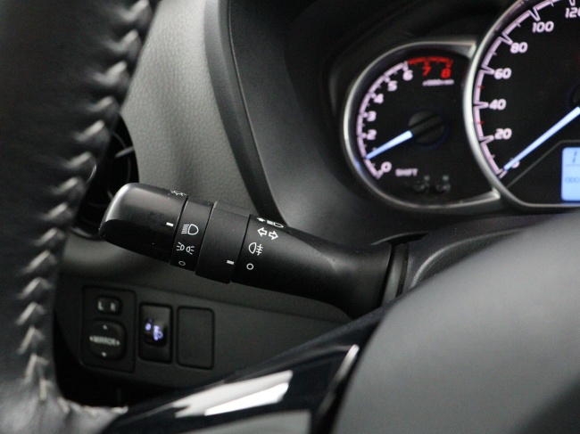 Toyota Yaris - 1.0 VVT-i Comfort