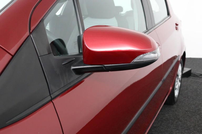 Toyota Yaris - 1.0 VVT-i Comfort 37