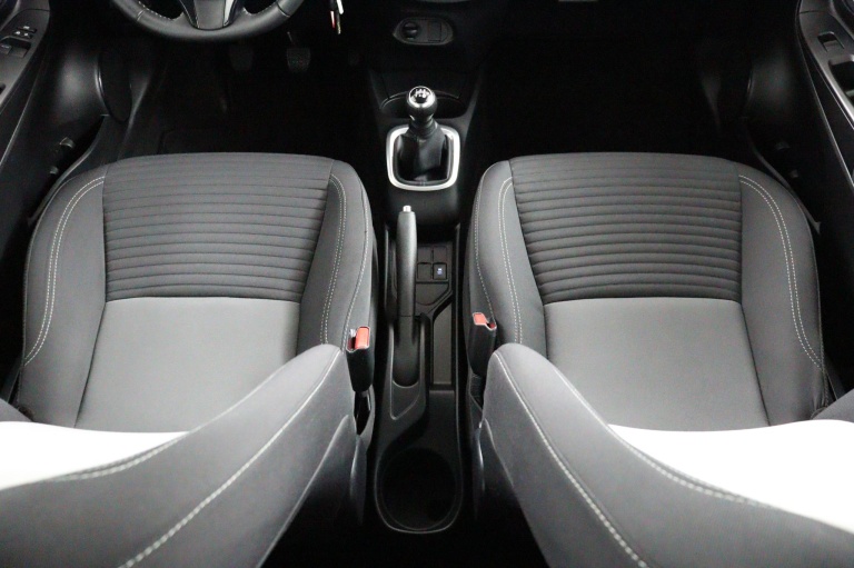 Toyota Yaris - 1.0 VVT-i Comfort 49