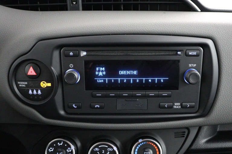 Toyota Yaris - 1.0 VVT-i Comfort 8