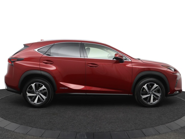 Lexus NX - 300h President Line Limited