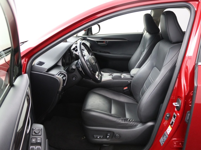 Lexus NX - 300h President Line Limited