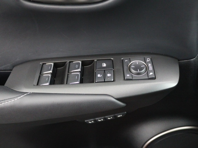 Lexus NX - 300h President Line Limited