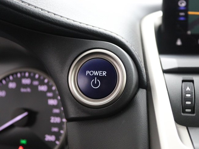 Lexus NX - 300h President Line Limited