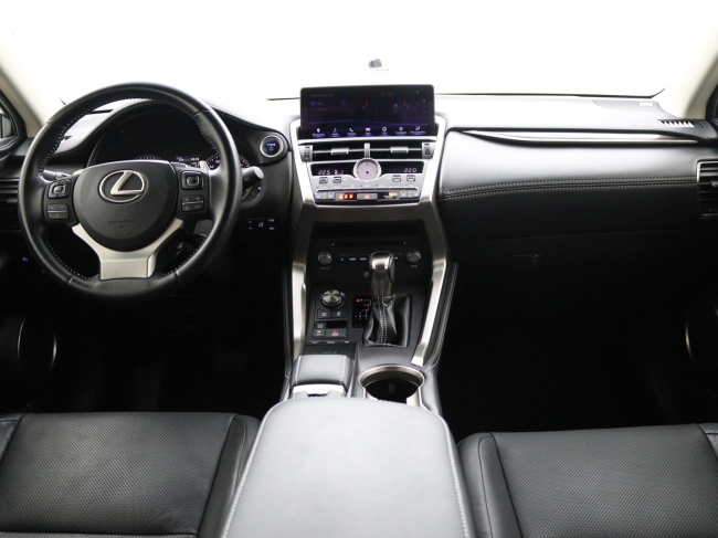 Lexus NX - 300h President Line Limited