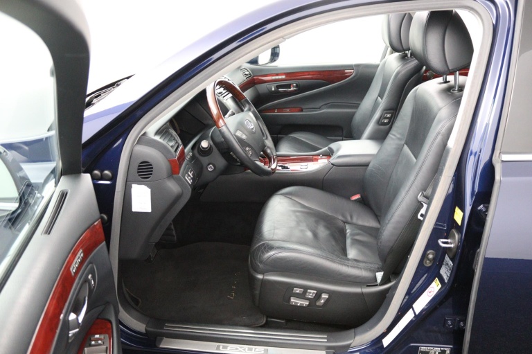 Lexus LS - 600h Executive 17