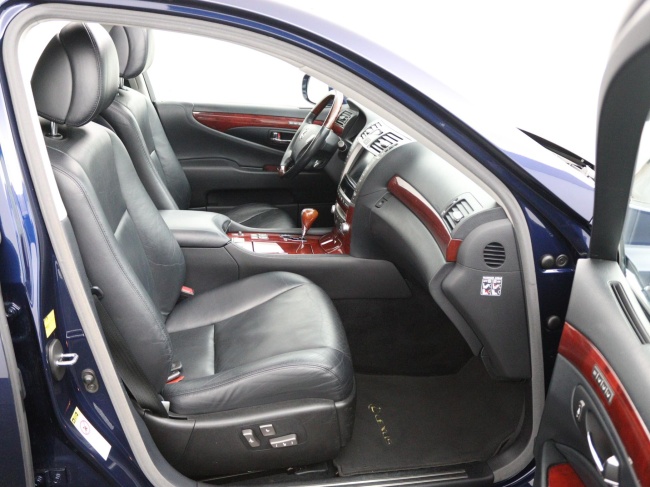 Lexus LS - 600h Executive