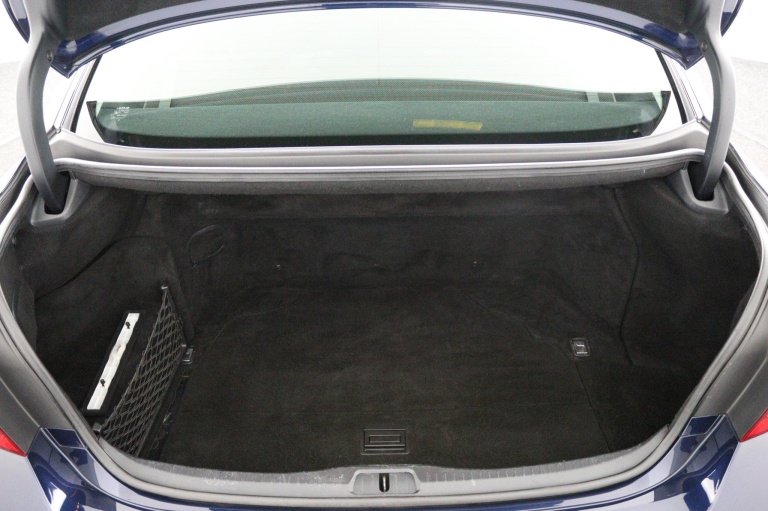 Lexus LS - 600h Executive 23