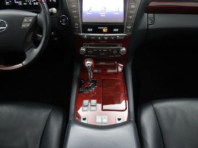 Lexus LS - 600h Executive