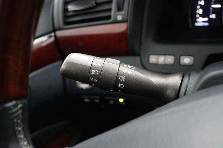 Lexus LS - 600h Executive 34