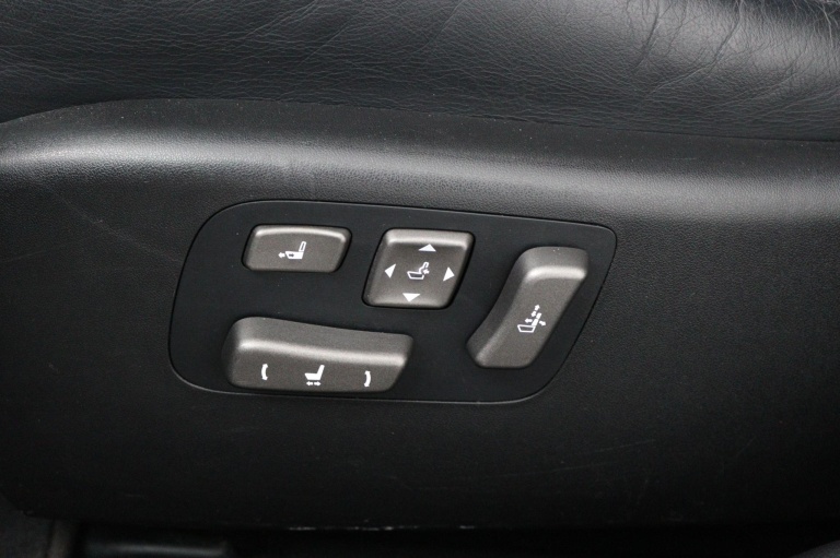 Lexus LS - 600h Executive 43