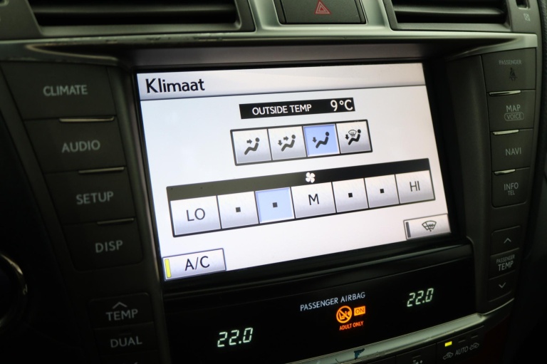 Lexus LS - 600h Executive 47