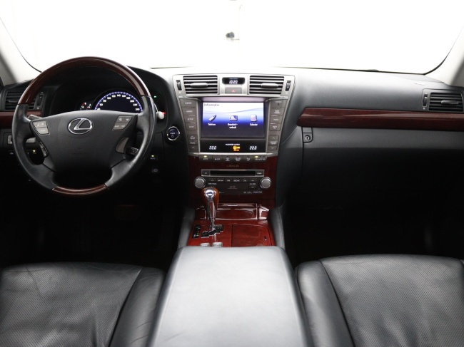 Lexus LS - 600h Executive