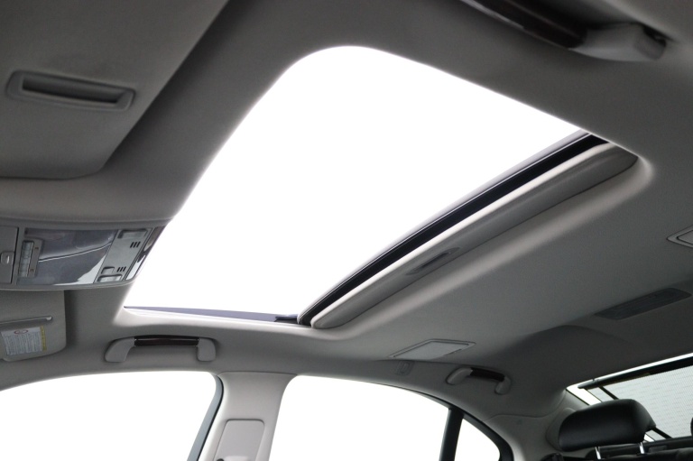 Lexus LS - 600h Executive 51