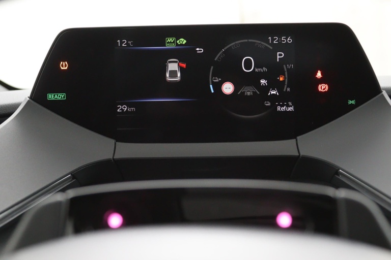 Toyota Prius - 2.0 Plug-in Hybrid 220 Executive Panoramisch dak 11