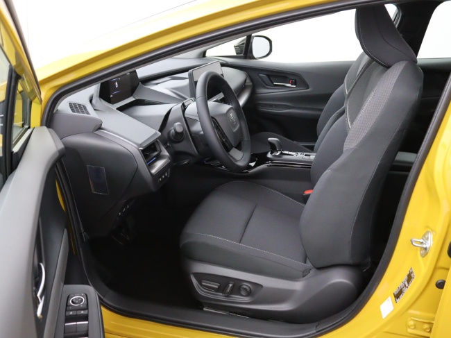 Toyota Prius - 2.0 Plug-in Hybrid 220 Executive Panoramisch dak