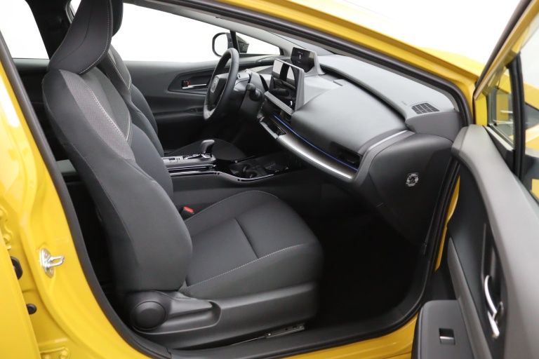 Toyota Prius - 2.0 Plug-in Hybrid 220 Executive Panoramisch dak 21