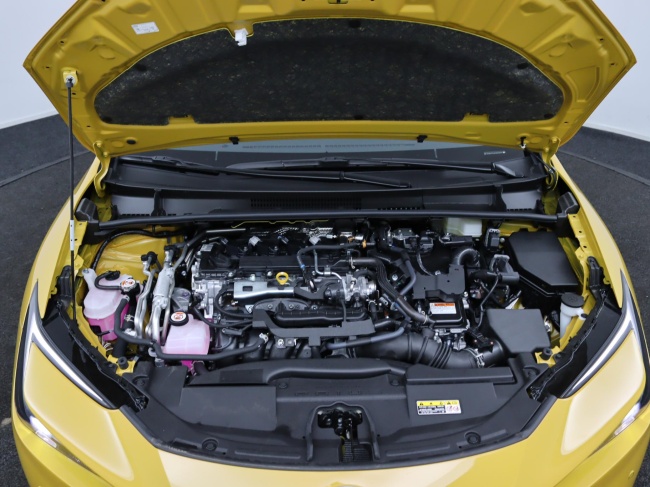 Toyota Prius - 2.0 Plug-in Hybrid 220 Executive Panoramisch dak