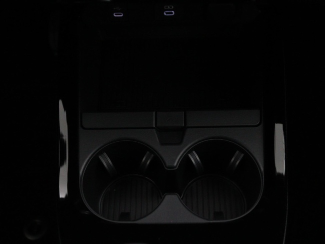 Toyota Prius - 2.0 Plug-in Hybrid 220 Executive Panoramisch dak